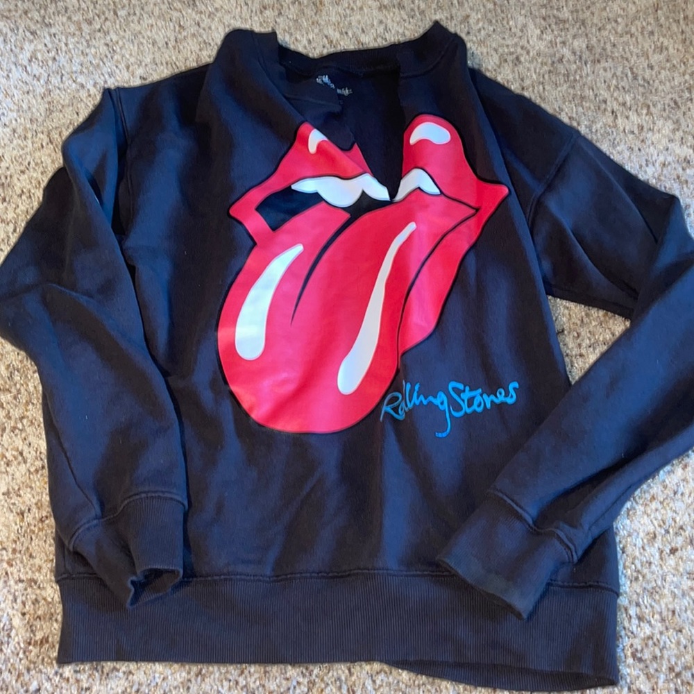 rolling stones long sleeve sweatshirt v-neck